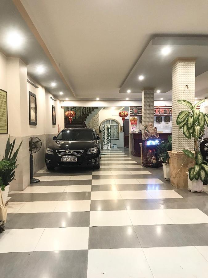 Huyen Tran Hotel Кантхо Екстер'єр фото